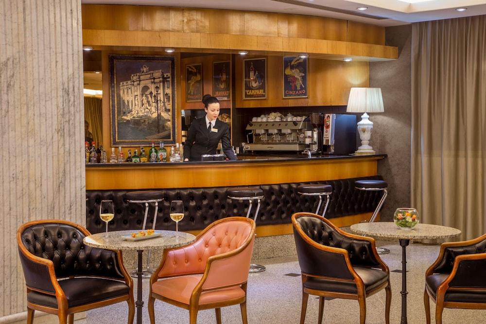 Enea Hotel Помеция Экстерьер фото